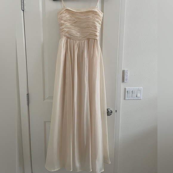 Reformation Kastoria Dress - Picture 2 of 8